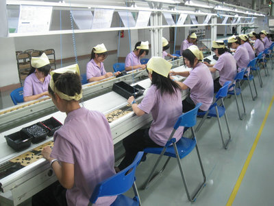 深圳海恩科技 引領高效充電，詳解高性能歐州6級能效3A輸出4USB墻壁充電器